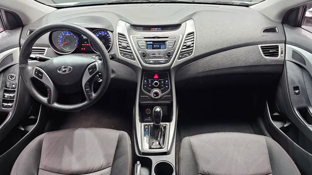 Hyundai Elantra (Avante)