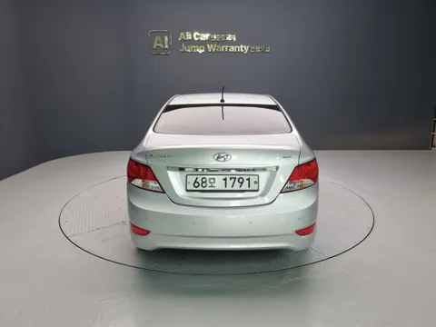 Hyundai Accent