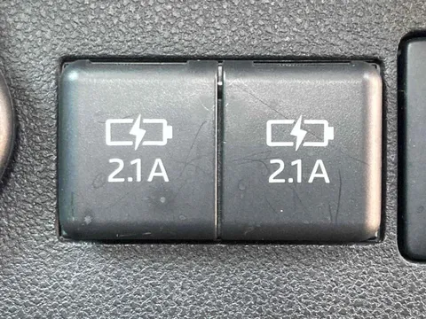Daihatsu Mira Tocot