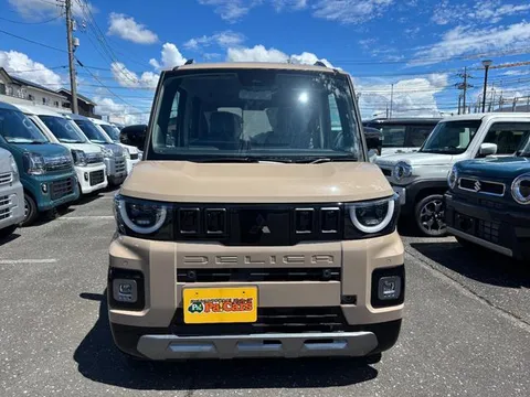 Mitsubishi Delica Mini