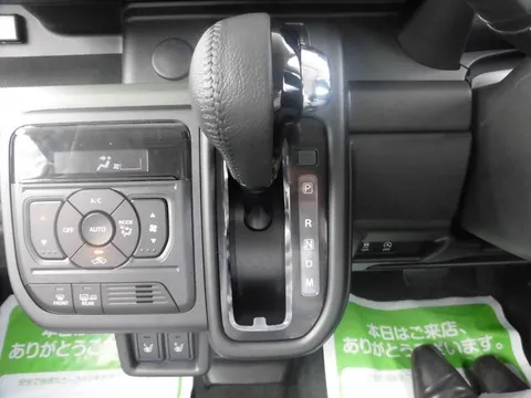 Suzuki Spacia Gear