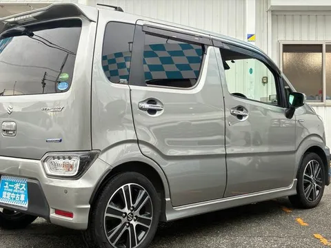 Suzuki Wagon R Stingray