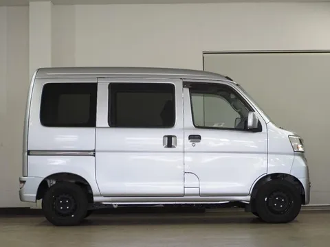 Toyota Pixis Van