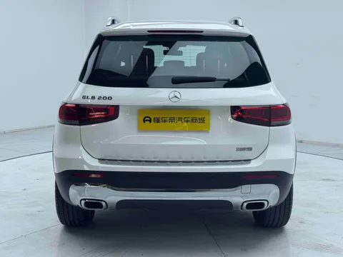 Mercedes-Benz Mercedes-Benz GLB