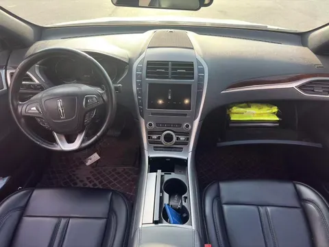Lincoln MKZ