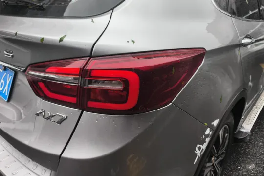 Dongfeng AX7