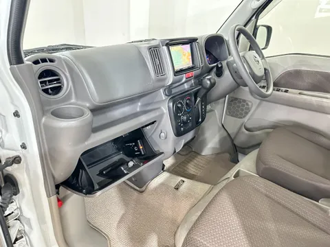 Nissan Clipper