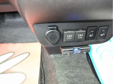 Daihatsu Mira Tocot
