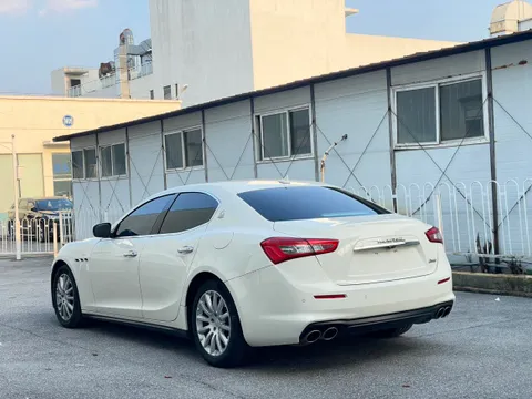 Maserati Ghibli