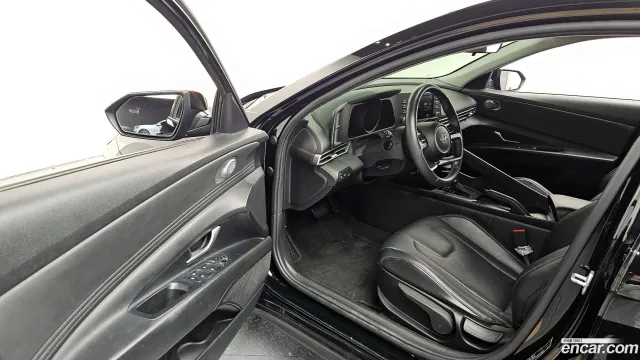 Hyundai Elantra (Avante)