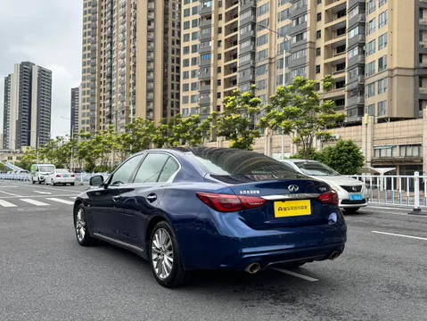 Infiniti Q50L