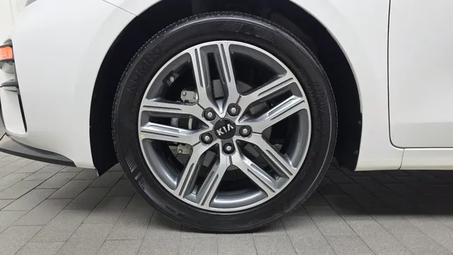 Kia Cerato (K3)