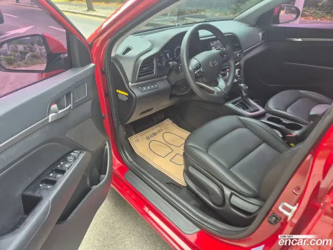 Hyundai Elantra (Avante)