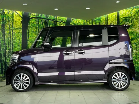 Honda N-BOX Custom