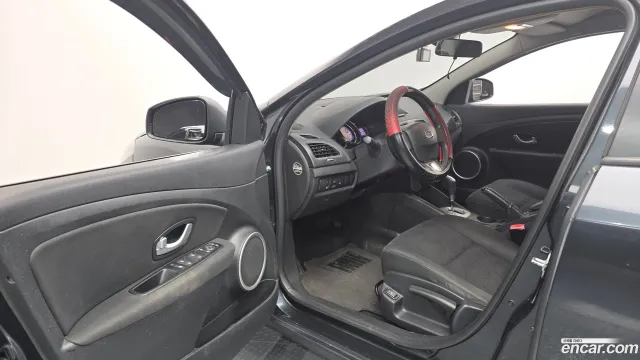 Renault SM3