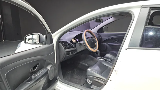 Renault SM3