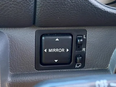 Daihatsu Naked