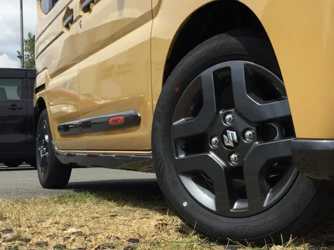Suzuki Spacia Gear