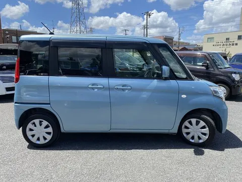 Suzuki Spacia