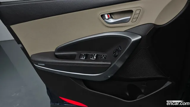 Hyundai Grand Santa Fe (Maxcruz)
