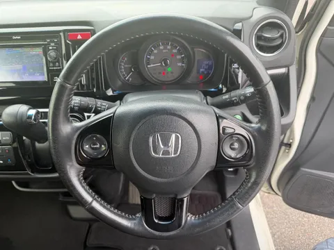 Honda N-WGN Custom
