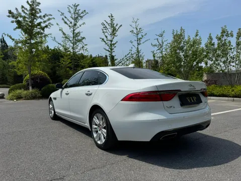 Jaguar XFL