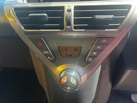 Toyota iQ