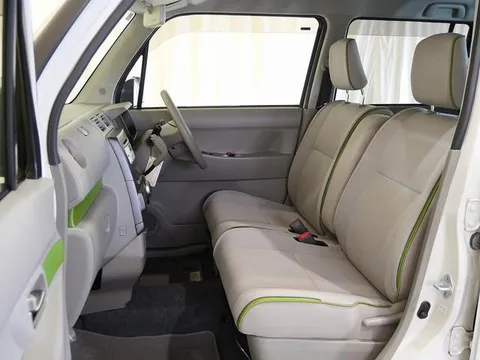 Toyota Pixis Space