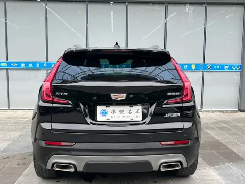 Cadillac XT4