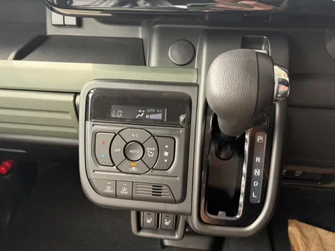 Suzuki Spacia Gear