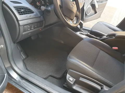 Renault SM3
