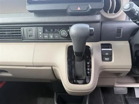 Honda N-BOX Joy