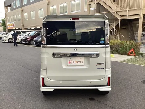 Suzuki Spacia Custom