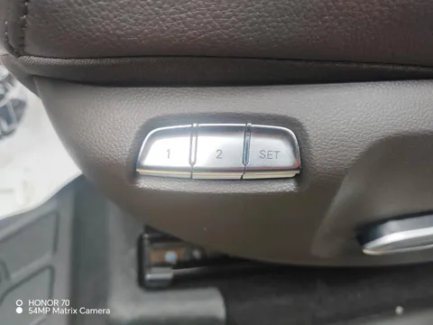 Roewe RX8
