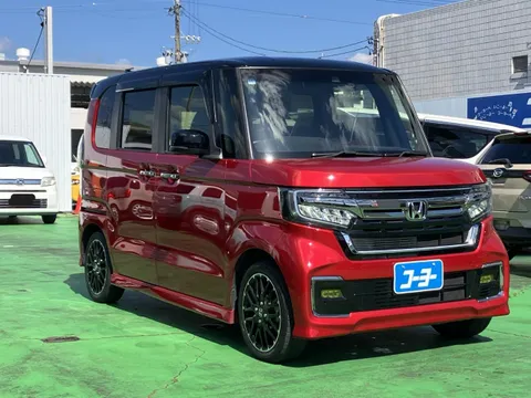 Honda N-BOX Custom