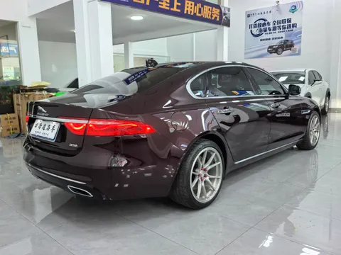 Jaguar XFL
