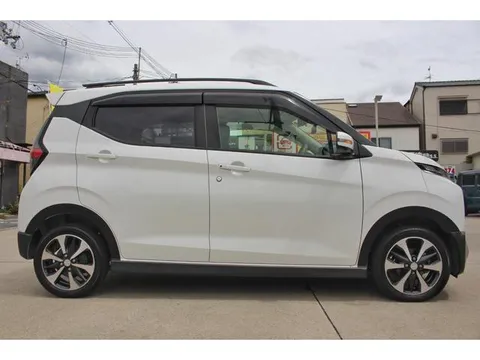 Mitsubishi eK X