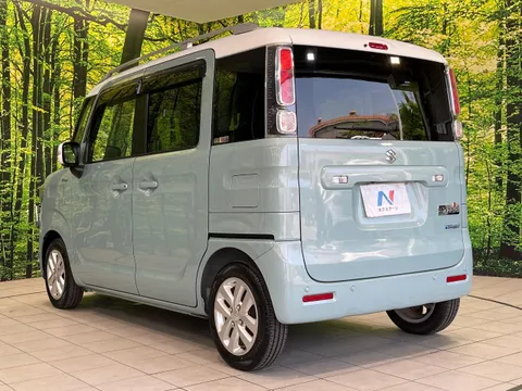 Suzuki Spacia