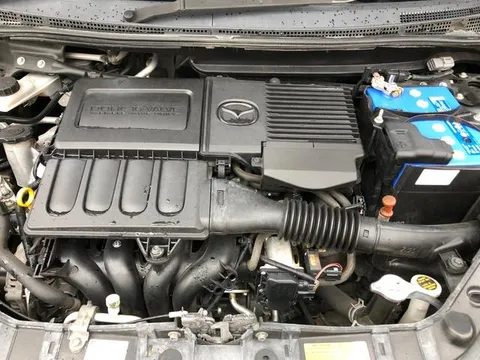 Mazda Verisa