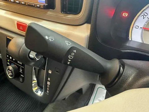 Daihatsu Mira Tocot