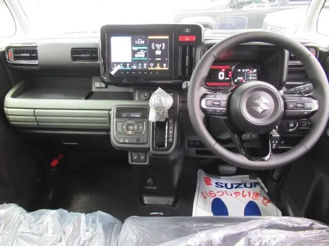 Suzuki Spacia Gear