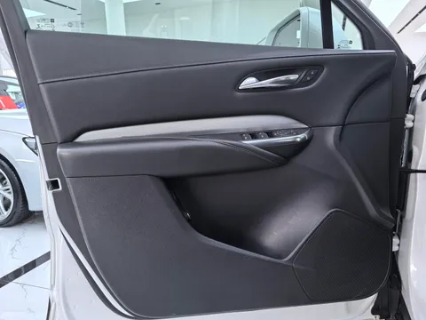 Cadillac XT4