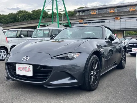 Mazda MX-5 (Roadster)