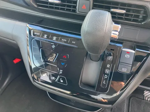 Mitsubishi eK X