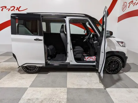 Mitsubishi Delica Mini