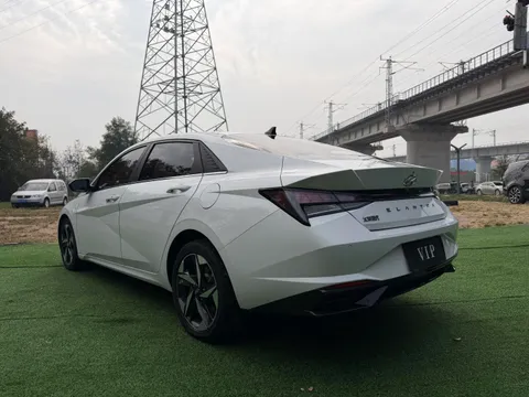 Hyundai Elantra (Avante)