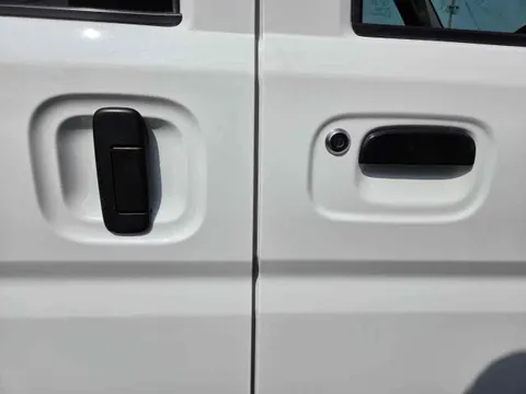 Mitsubishi Minicab Van