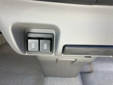 Nissan Clipper Van