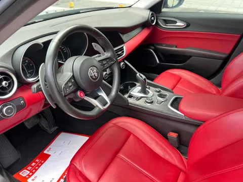 Alfa Romeo Giulia