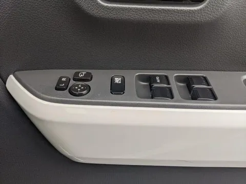 Mazda Flair Crossover